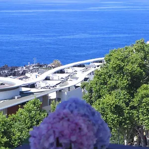 Tranquil Ocean View Apartment Funchal (Madeira)